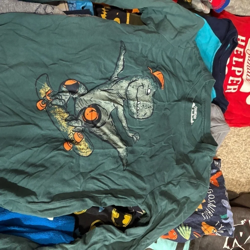 Kids Sz 5 Clothing Bundle Lot Pants Pajamas T-shirt Sweatshirt Santa Paw Patrol - Picture 6 of 12